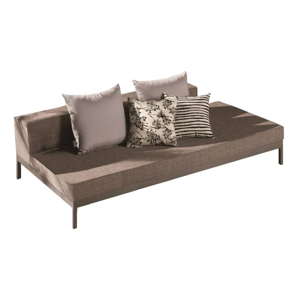 Barite Chaise w/ Right Armrest