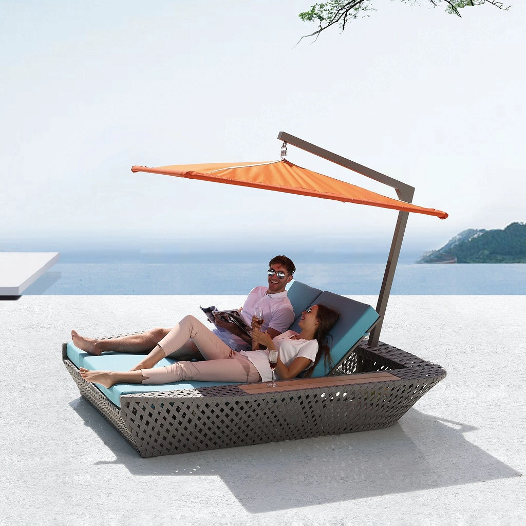 Verona Double Beach Bed With Umbrella